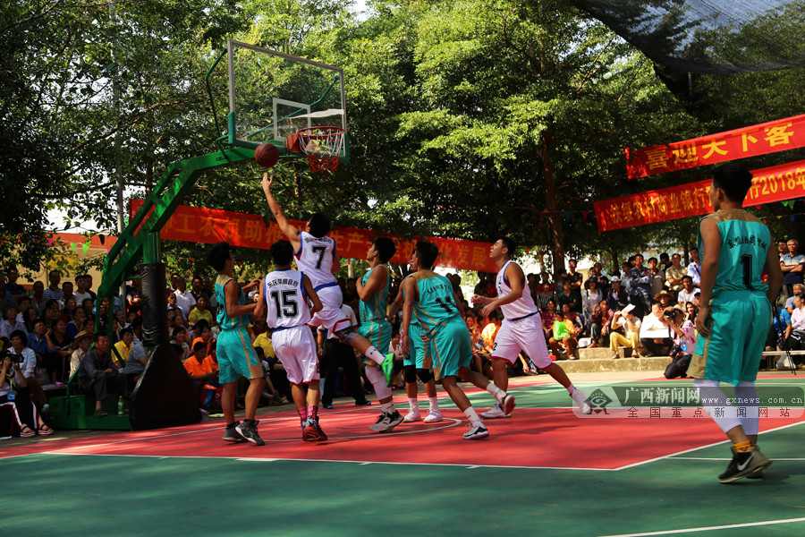 日本神奇大逆转！队史首胜巴西，森保一兑现诺言，连破3大魔咒