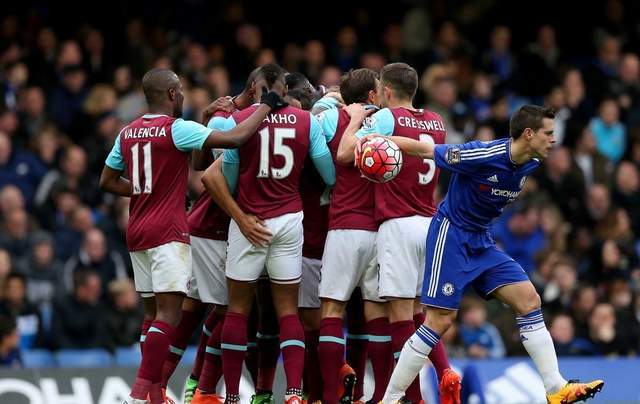 邮报：曼联计划明年夏天在北欧与雷克瑟姆进行季前友谊赛